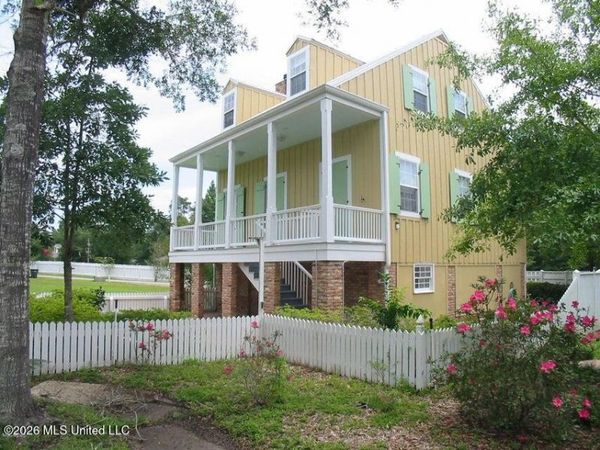 11 Devils Elbow , Diamondhead, MS 39525