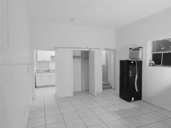 1120 NW 64th St, Unit B Side, Miami, FL 33150