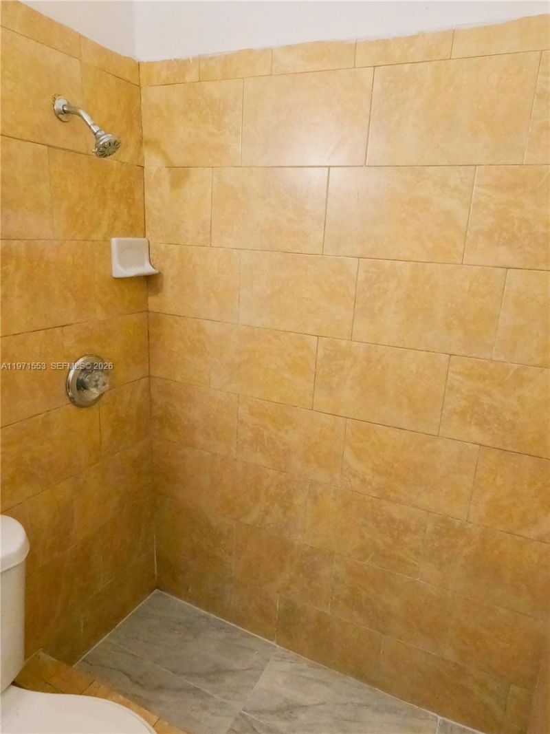 1120 NW 64th St, Unit B Side, Miami, FL 33150 Photo