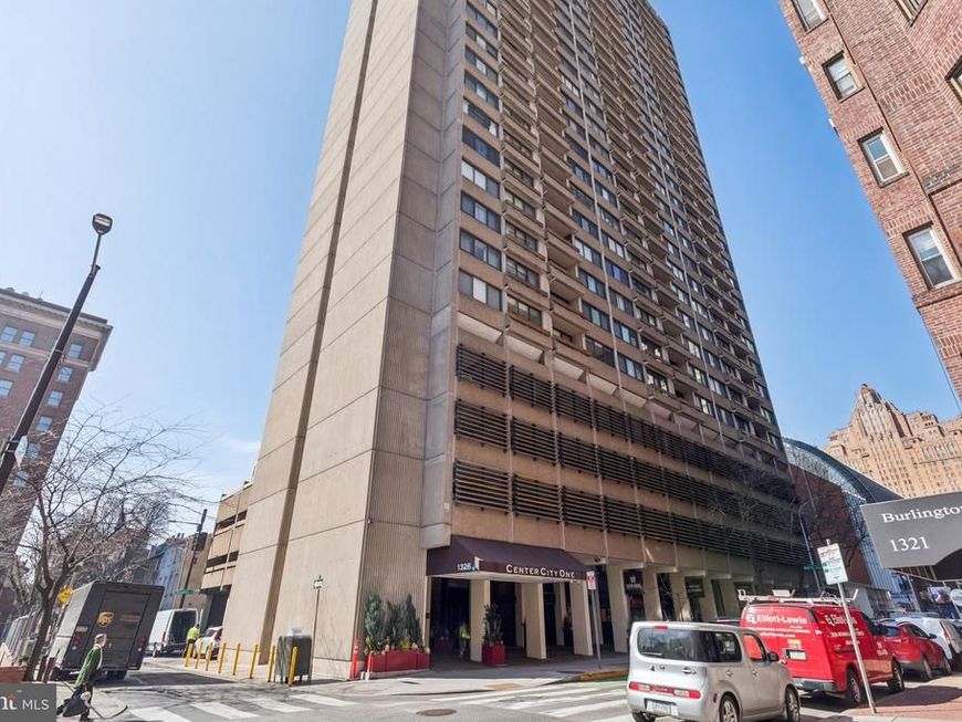 1326 42 Spruce Street, Unit 804, Philadelphia, PA 19107 Main Photo