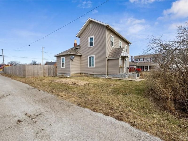 319 E Fayette Street, Celina, OH 45822 Photo 2