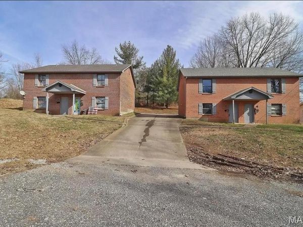 126 N Neal Street , Jackson, MO 63755