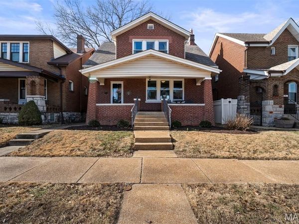 4056 Quincy Street , St Louis, MO 63116