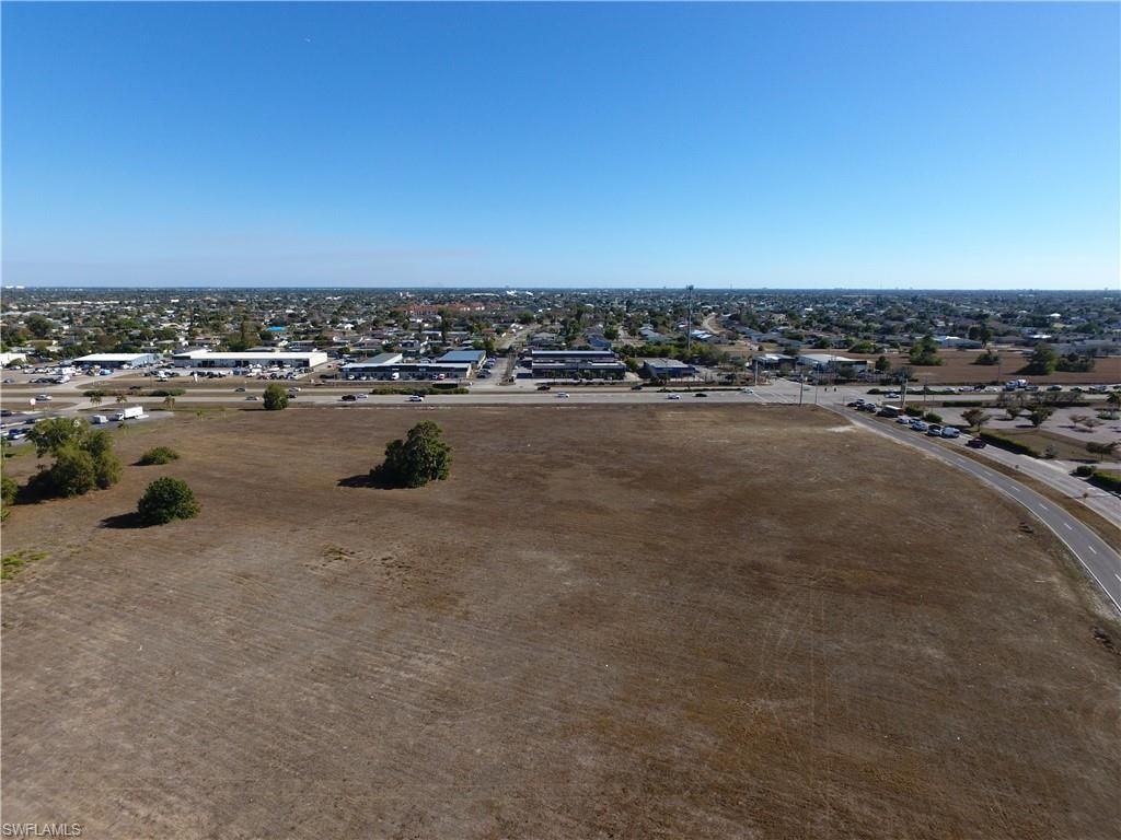 917 NE Pine Island Rd, Cape Coral, FL 33909 Photo