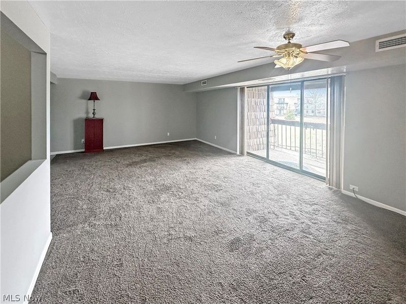 9640 Cove Drive, Unit A-36, North Royalton, OH 44133 Photo 4