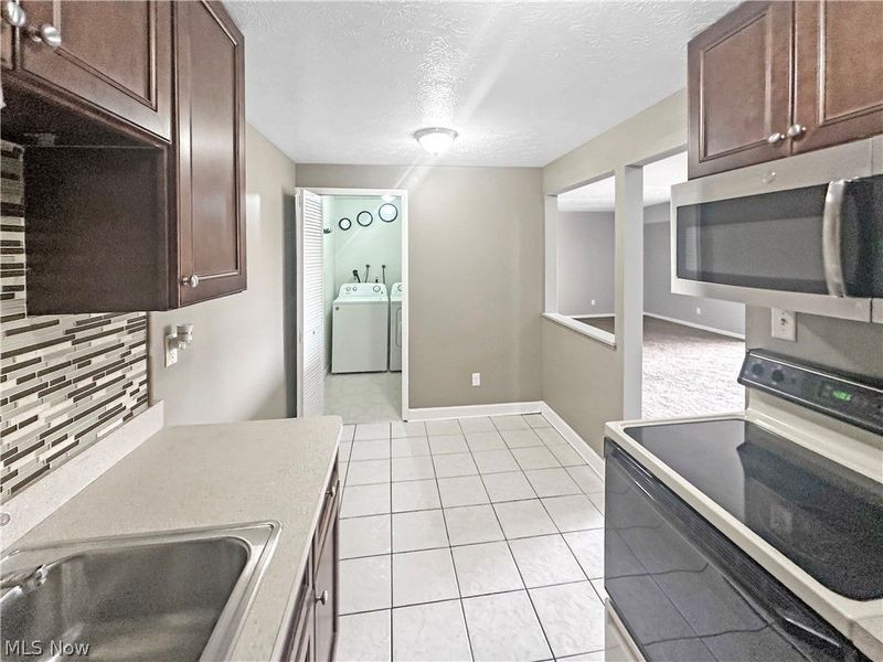 9640 Cove Drive, Unit A-36, North Royalton, OH 44133 Photo 8