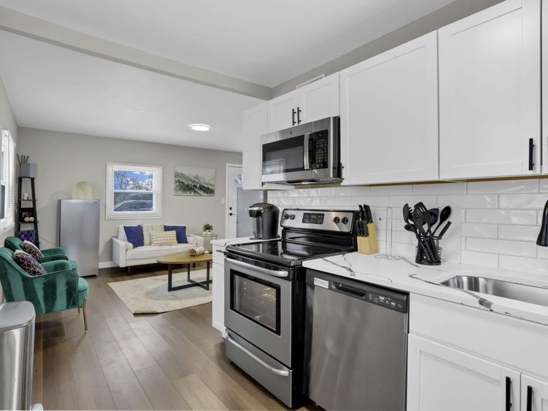 3237 E 12th Avenue , Columbus, OH 43219 Photo 12