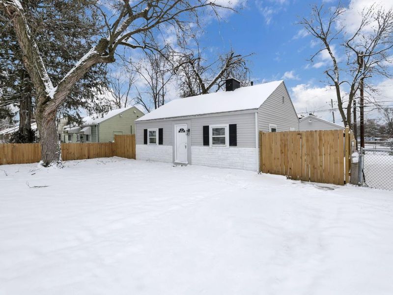 3237 E 12th Avenue , Columbus, OH 43219 Photo 3