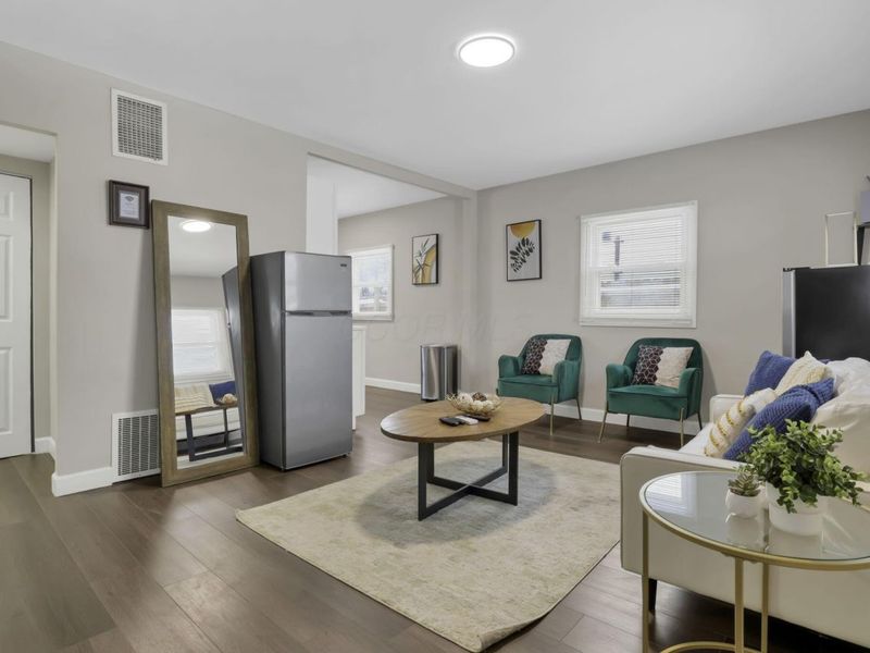 3237 E 12th Avenue , Columbus, OH 43219 Photo 6