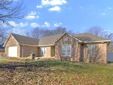 2619 Lost Cove Court, Bowling Green, KY 42104