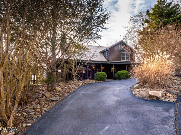1579 Tranquility Tr, Dandridge, TN 37725