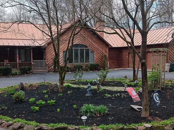 669 JAMES RIVER RD, Scottsville, VA 24590