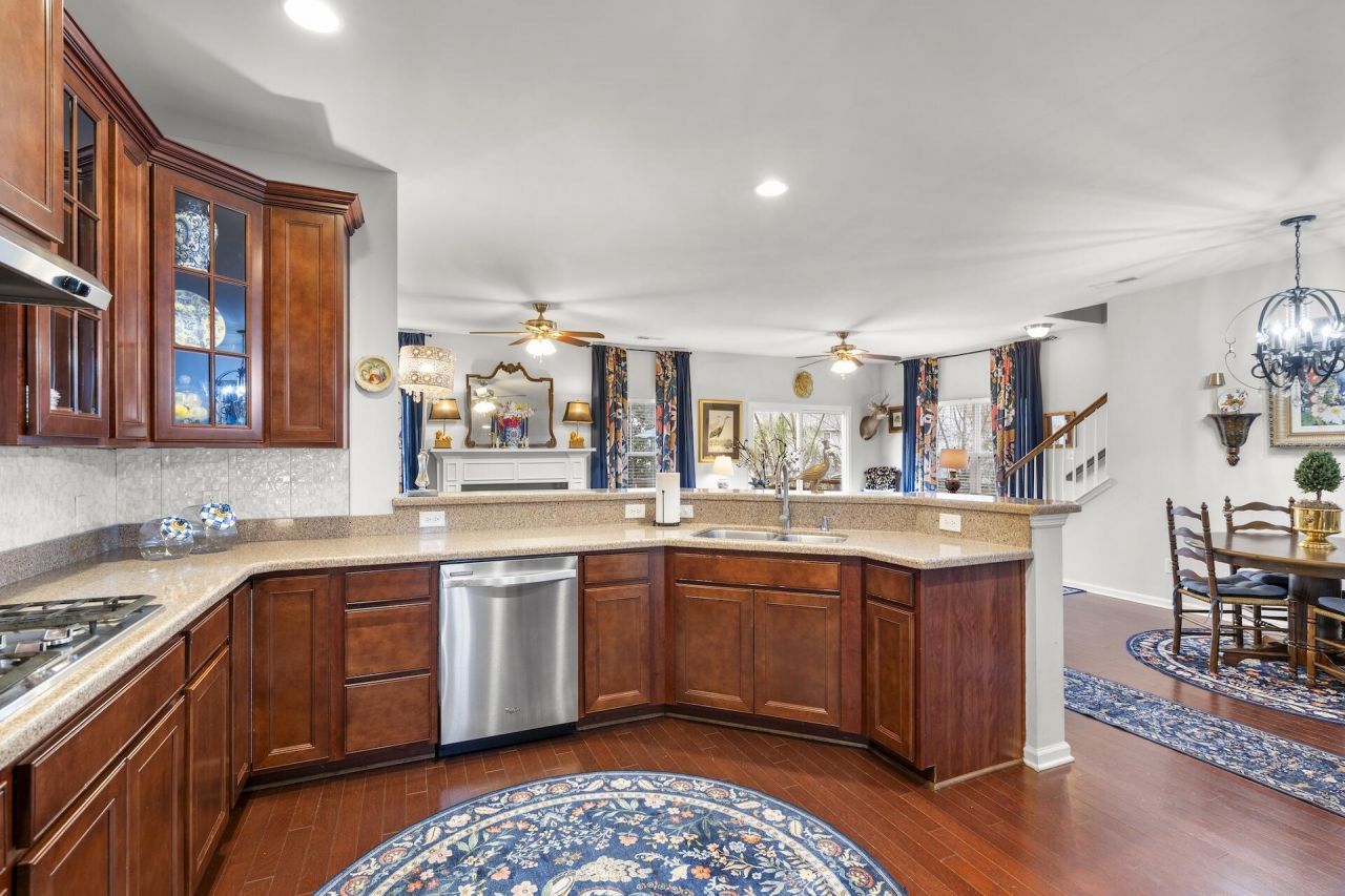 467 Sanders Farm Lane Photo 13