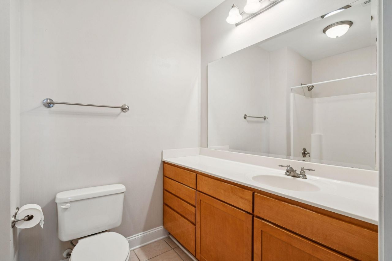 1515 Basildon Road Photo 21