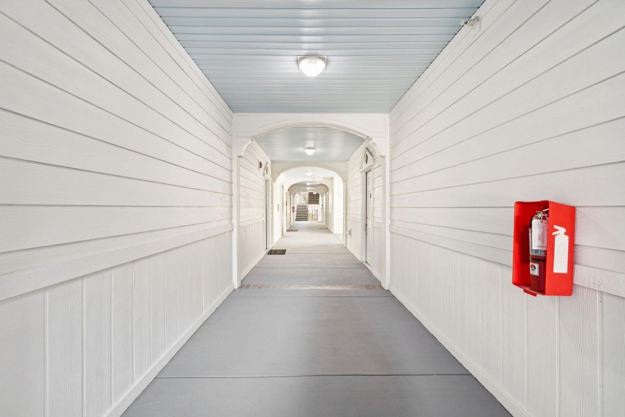 1515 Basildon Road Photo 5