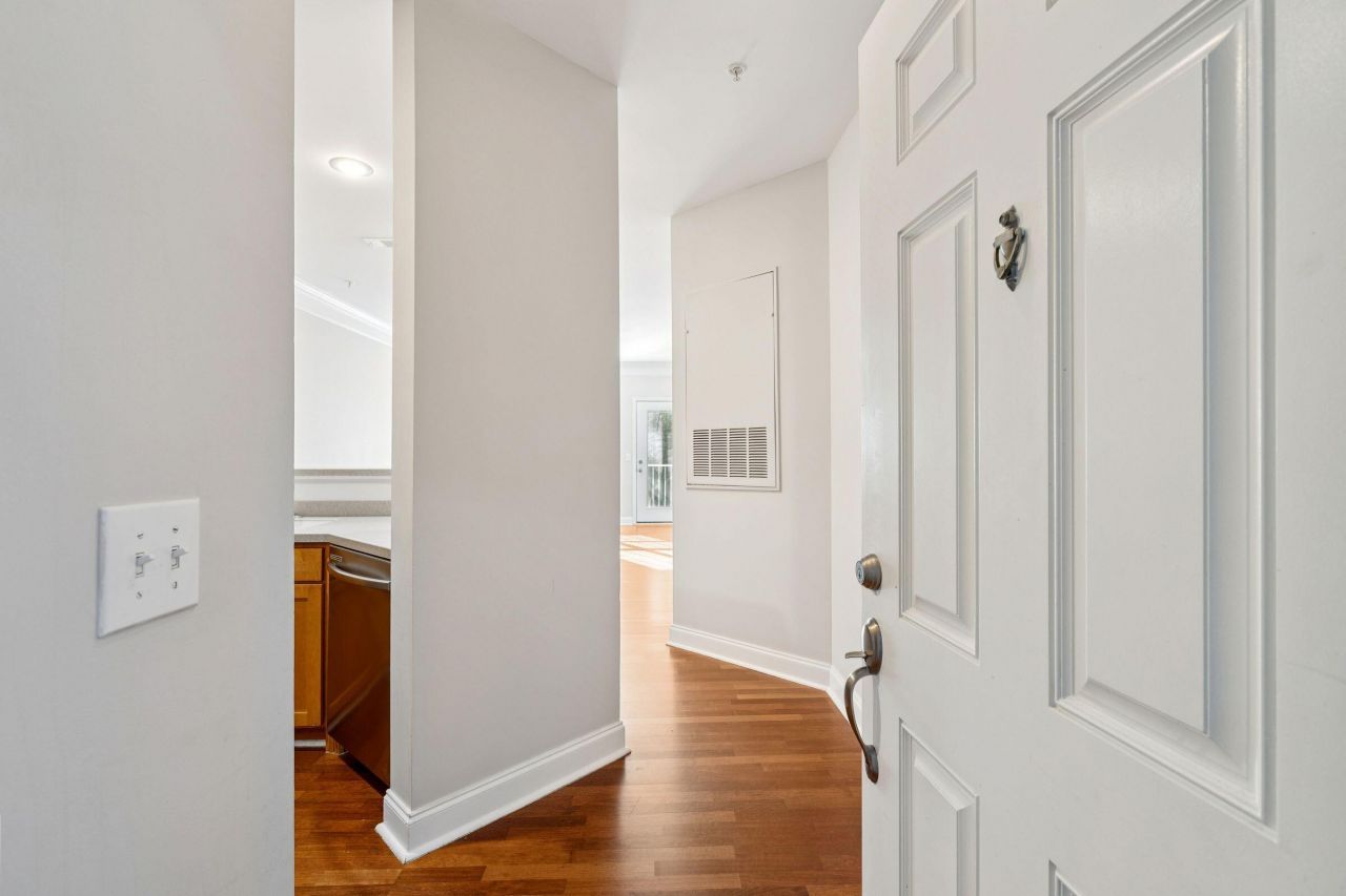 1515 Basildon Road Photo 7