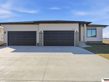 10325 S 77th Street , Lincoln, NE 68526