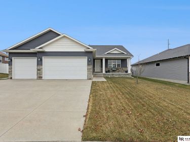 7020 N 13TH Street , Lincoln, NE 68521
