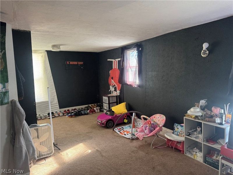 7916 Maryland Avenue, Cleveland, OH 44105 Photo 17