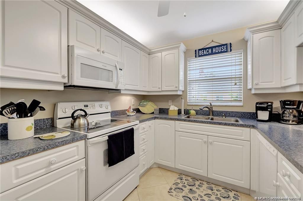 2950 SE Ocean Boulevard, Unit 7-4, Stuart, FL 34996 Photo