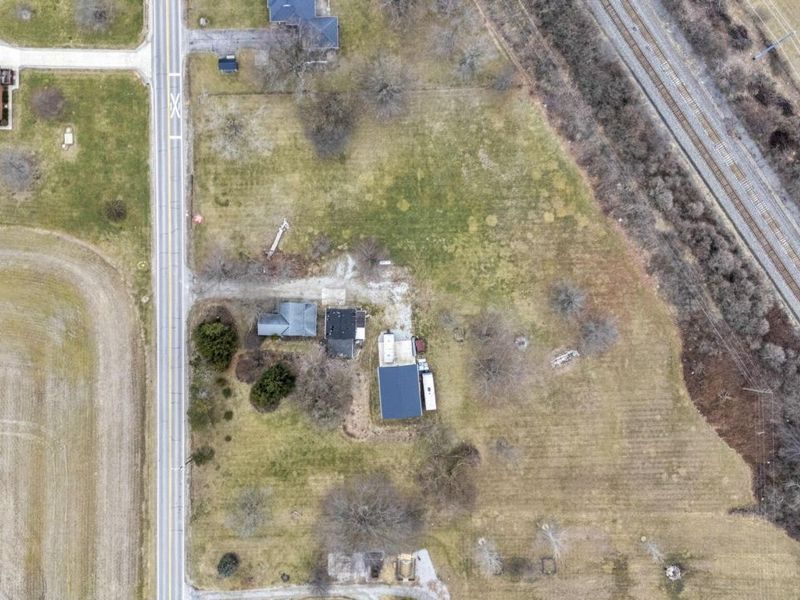 1602 Troy Road , Delaware, OH 43015 Photo 14