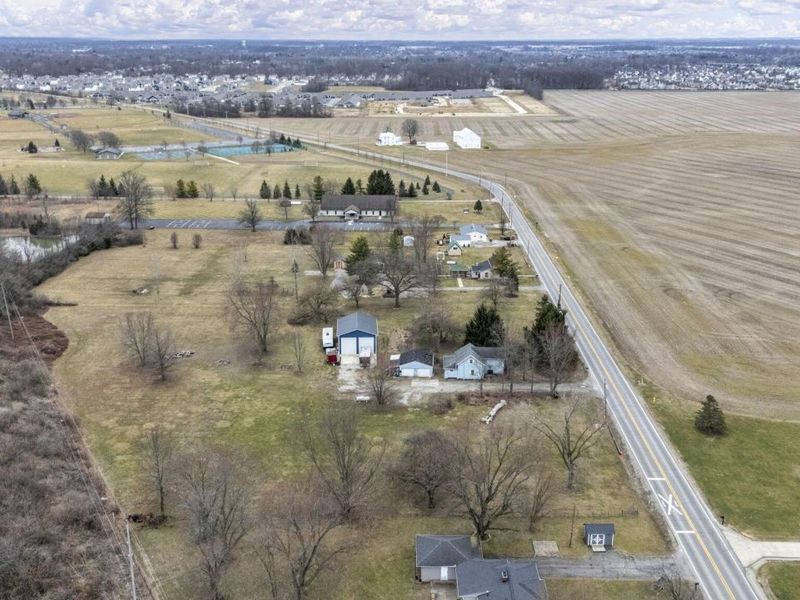 1602 Troy Road , Delaware, OH 43015 Photo 18