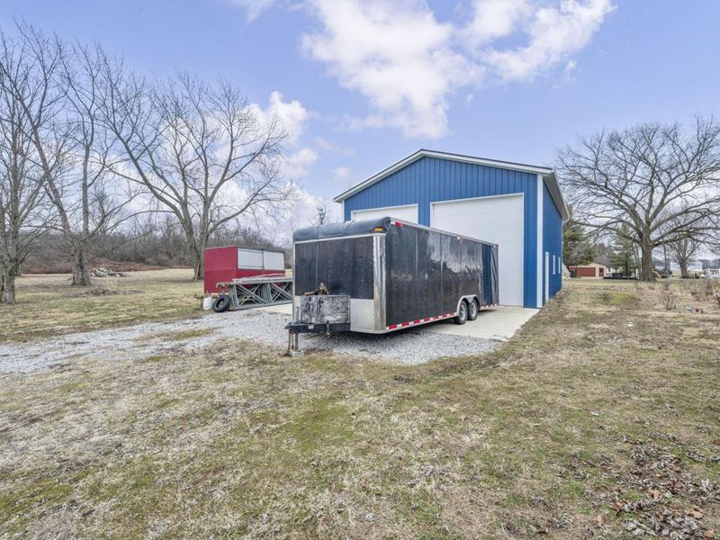 1602 Troy Road , Delaware, OH 43015 Photo 6