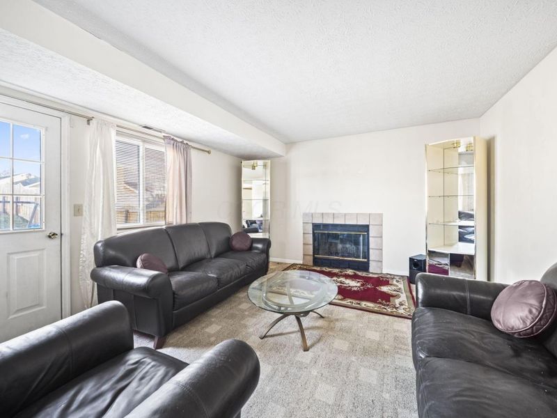 3420 Whisper Creek Drive, Columbus, OH 43231 Photo 10