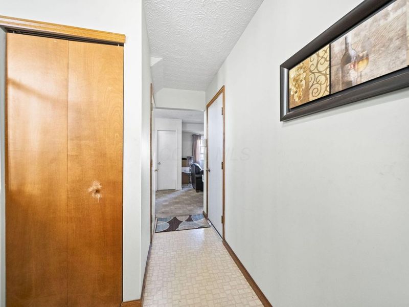 3420 Whisper Creek Drive, Columbus, OH 43231 Photo 18