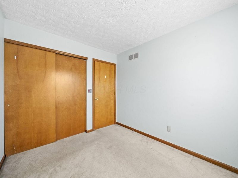 3420 Whisper Creek Drive, Columbus, OH 43231 Photo 26