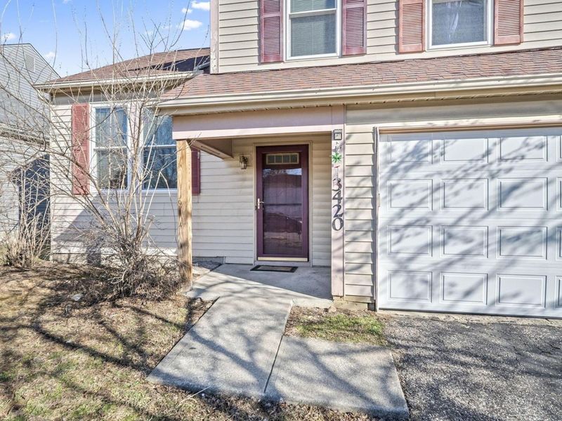 3420 Whisper Creek Drive, Columbus, OH 43231 Photo 8