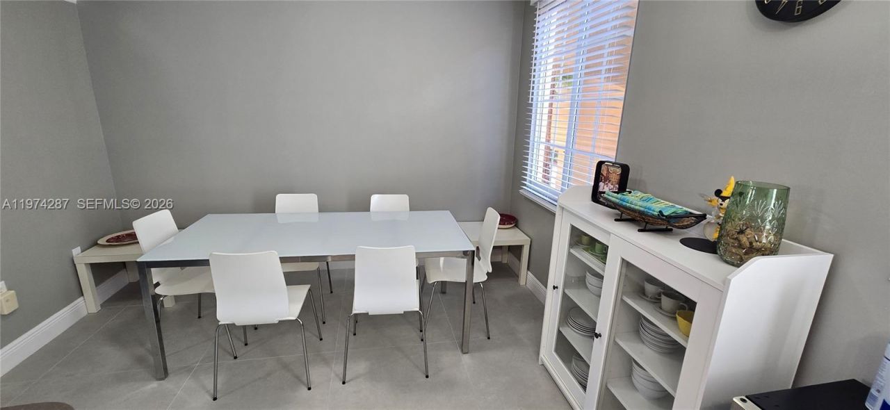 2945 NE 185th St , Unit 1412, Aventura, FL 33180 Photo