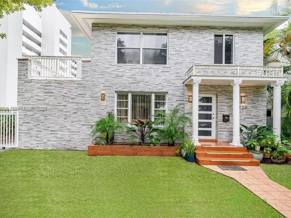 320 SW 29th Rd, Unit 1, Miami, FL 33129