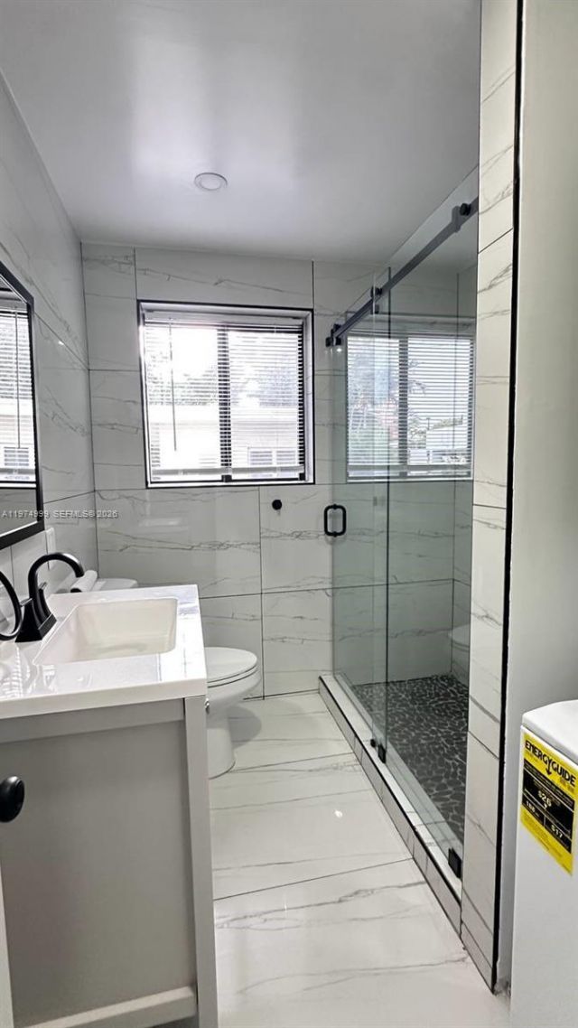 320 SW 29th Rd, Unit 1, Miami, FL 33129 Photo