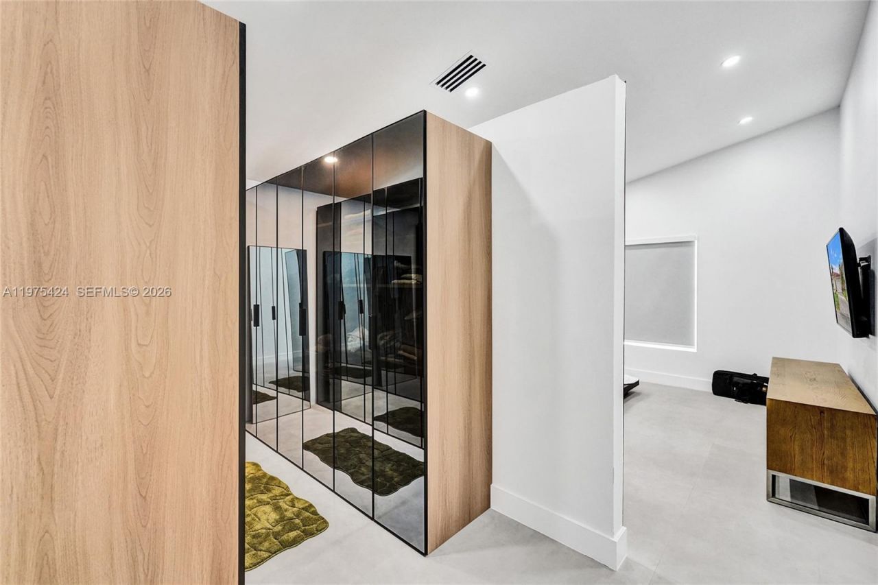 3371 SW 51st St , Hollywood, FL 33312 Photo