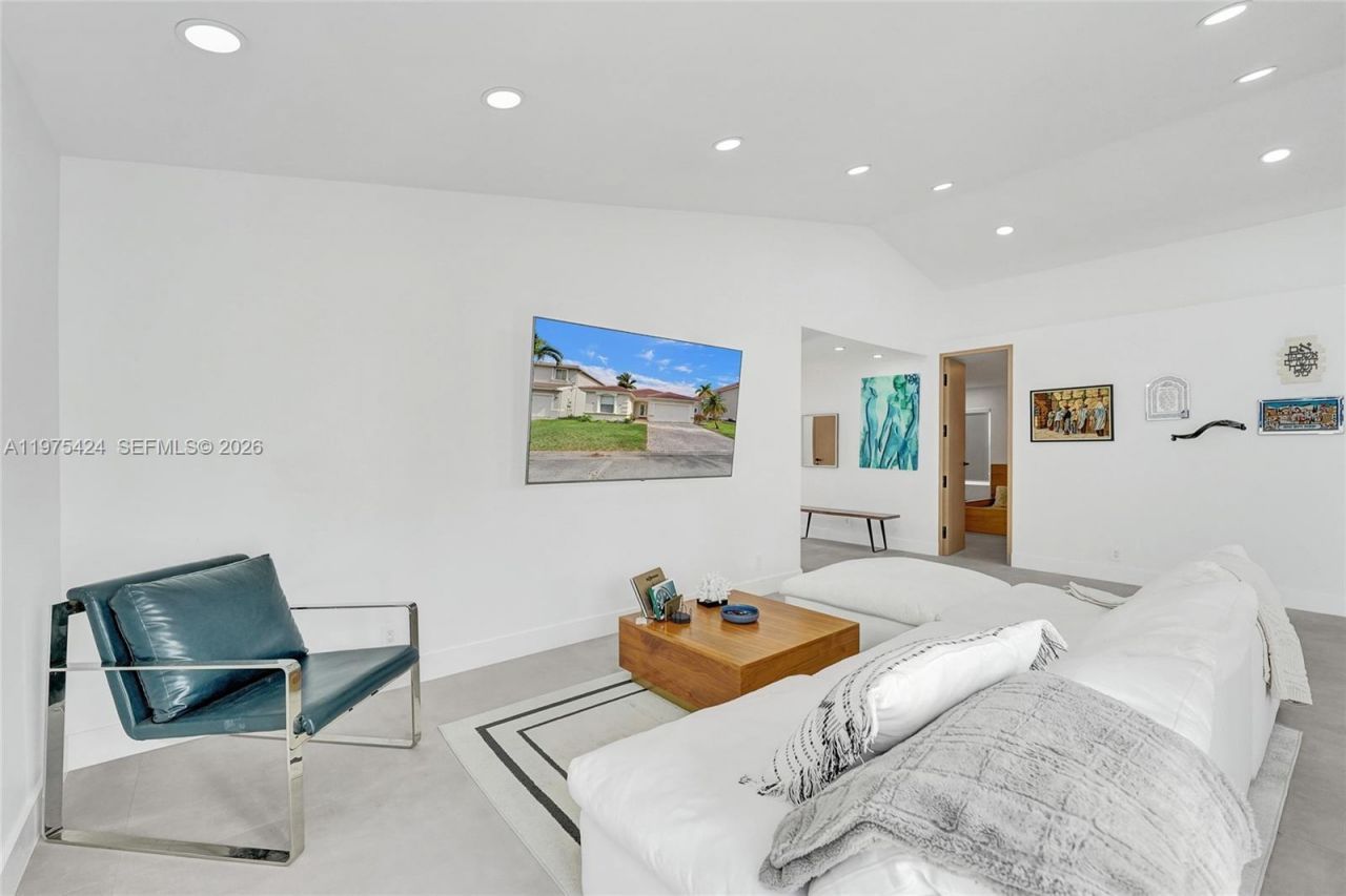 3371 SW 51st St , Hollywood, FL 33312 Photo