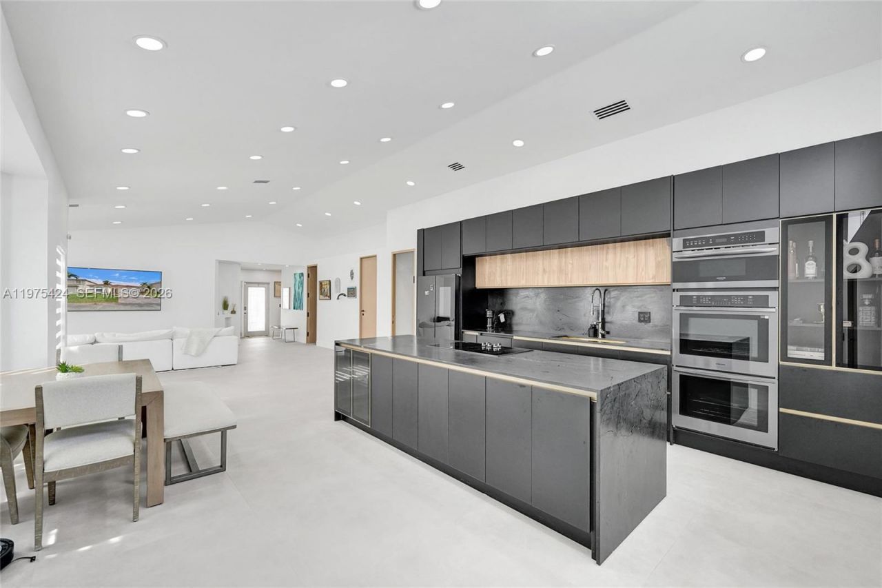 3371 SW 51st St , Hollywood, FL 33312 Photo