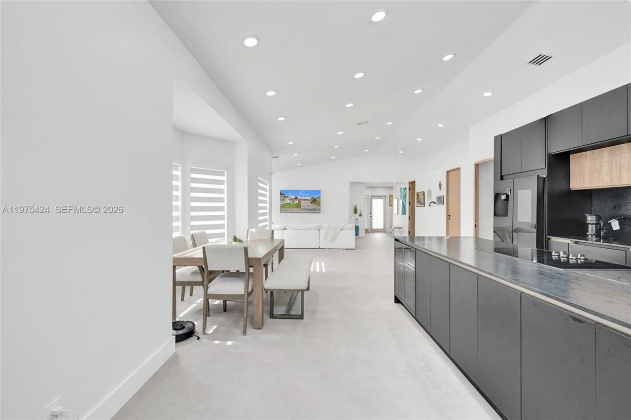 3371 SW 51st St , Hollywood, FL 33312 Photo