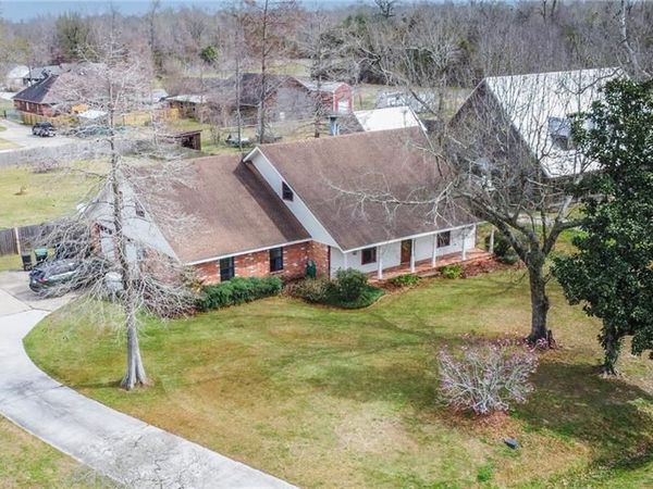 120 OAKLAND Court, Garyville, LA 70051