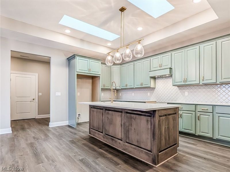 4332 Evergreen Court, North Canton, OH 44720 Photo 9