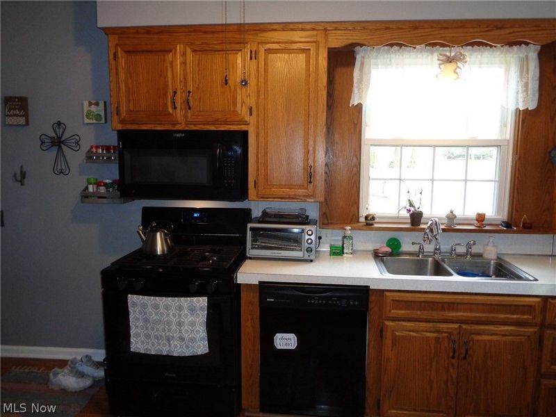 202 Elmford Avenue SW, Massillon, OH 44646 Photo 10