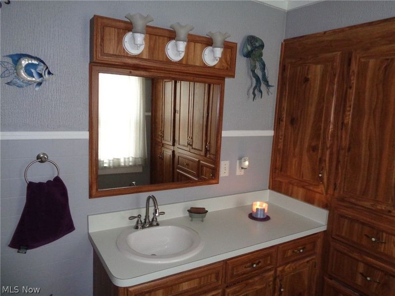 202 Elmford Avenue SW, Massillon, OH 44646 Photo 17