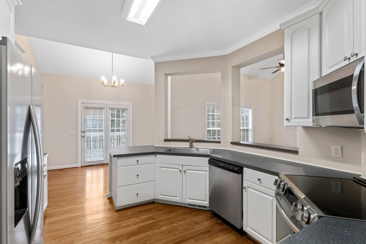 7 Hickory Hollow Court Photo 13