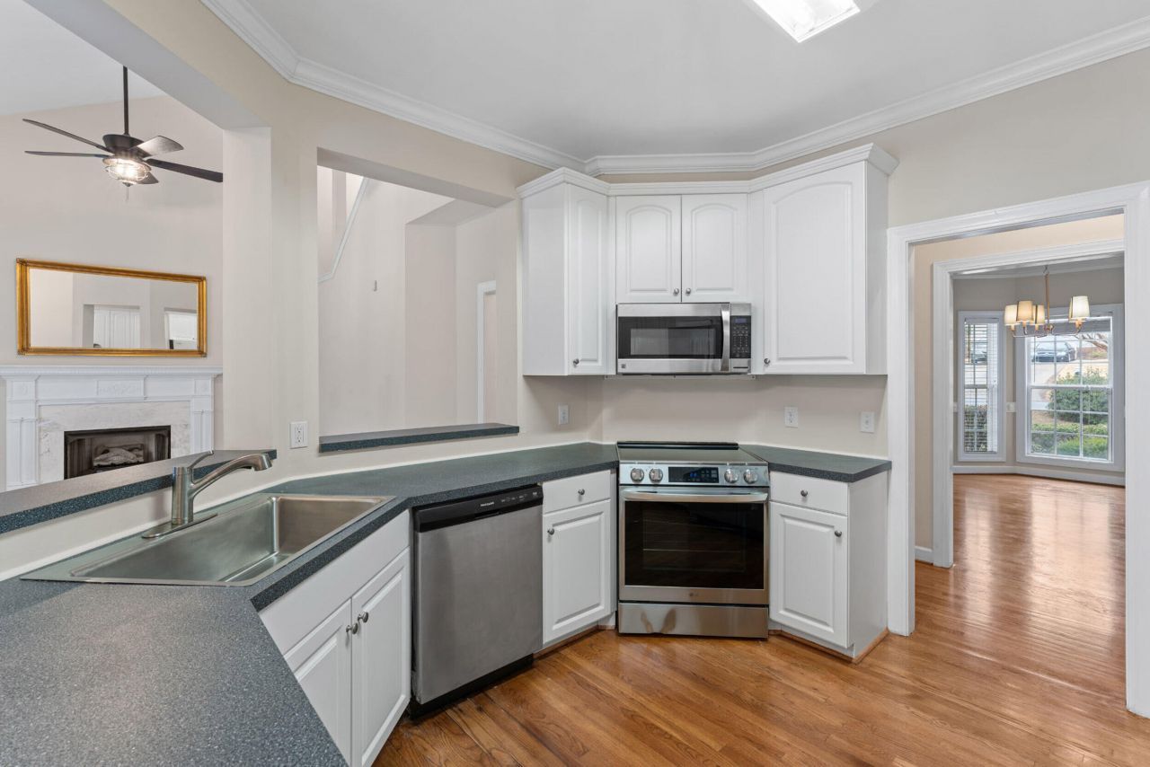 7 Hickory Hollow Court Photo 16