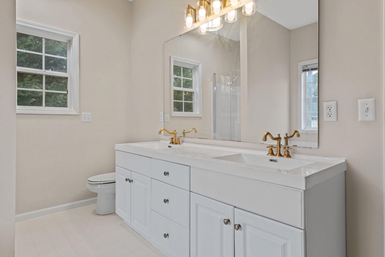 7 Hickory Hollow Court Photo 32