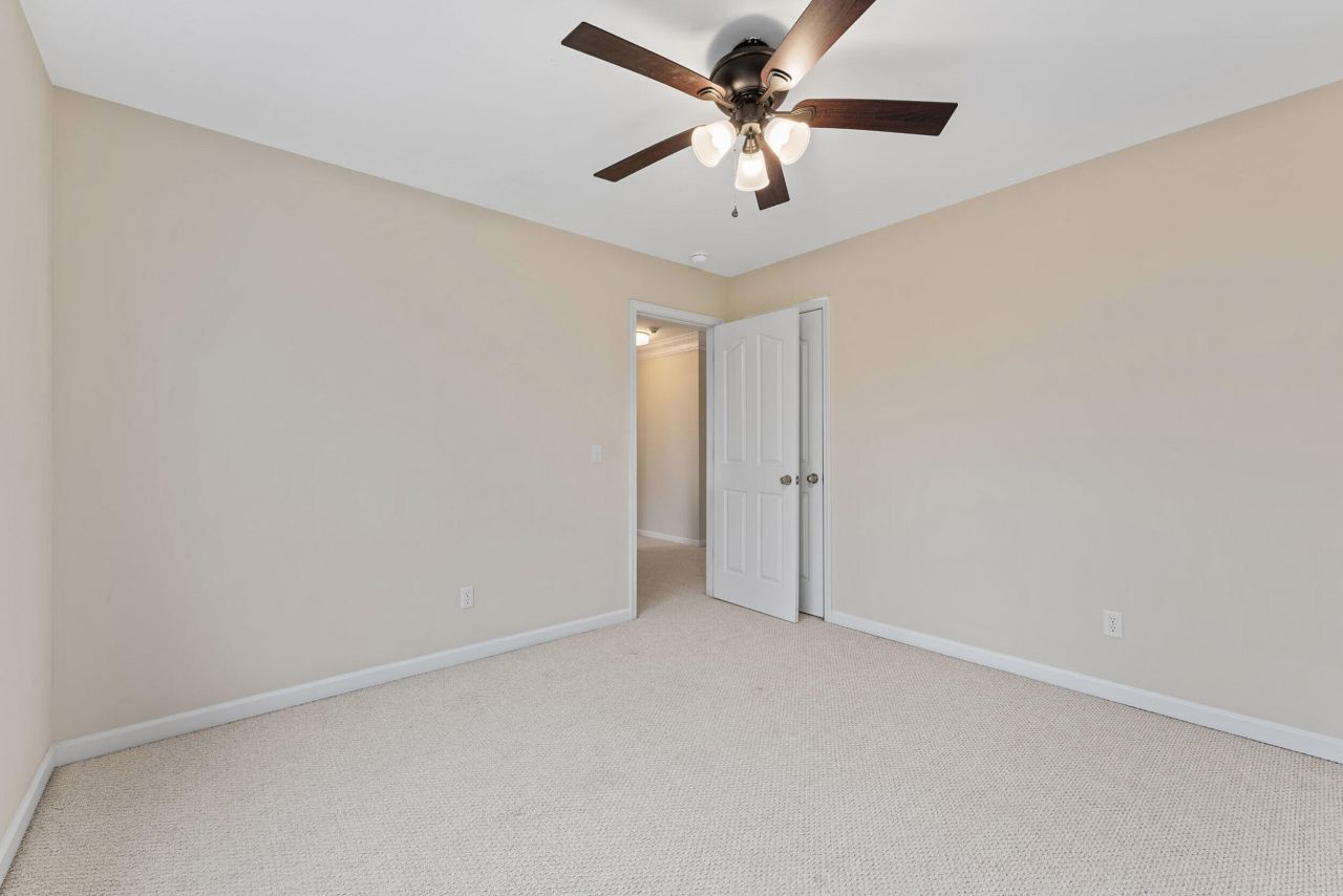 7 Hickory Hollow Court Photo 35