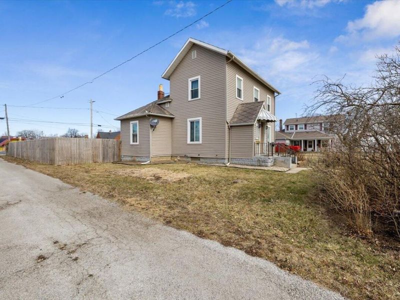 319 E Fayette Street, Celina, OH 45822 Photo 2