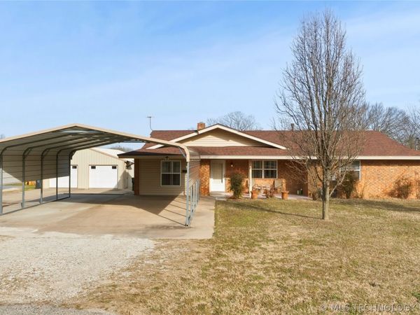 11922 County Road 3570 , Byng, OK 74820