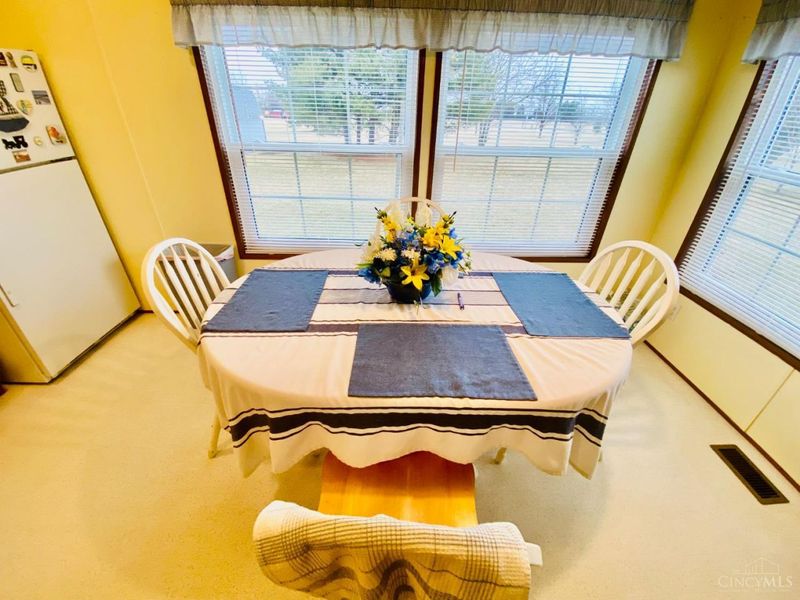 653 Burnett Road, Richland Twp, OH 45169 Photo 15