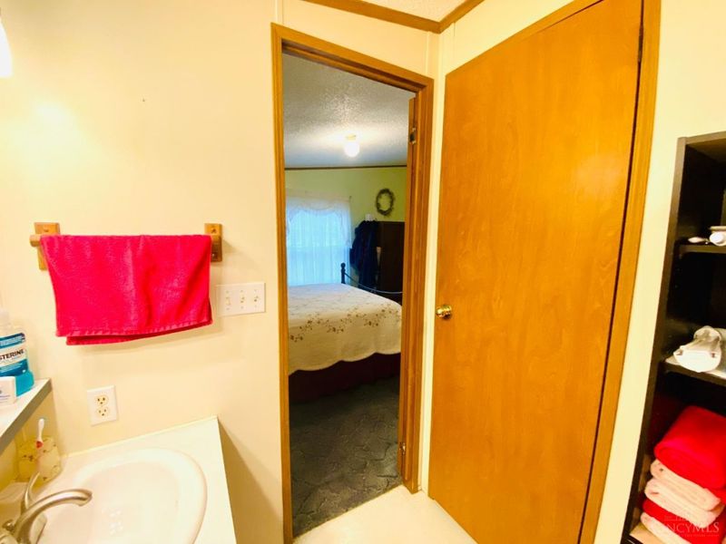 653 Burnett Road, Richland Twp, OH 45169 Photo 21